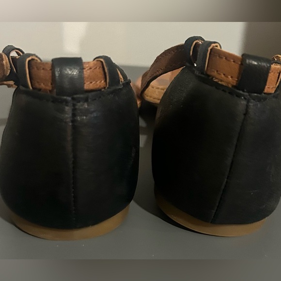 Lucky Brand Size 7.5 Brown Black T-Strap Thong Sandals NWOT. NO BOX. - Picture 9 of 9